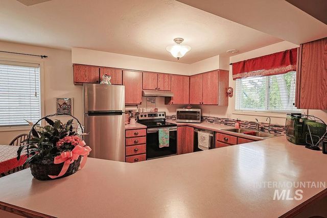 2628 Elizabeth Blvd, Twin Falls, ID 83301
