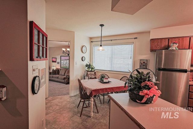 2628 Elizabeth Blvd, Twin Falls, ID 83301