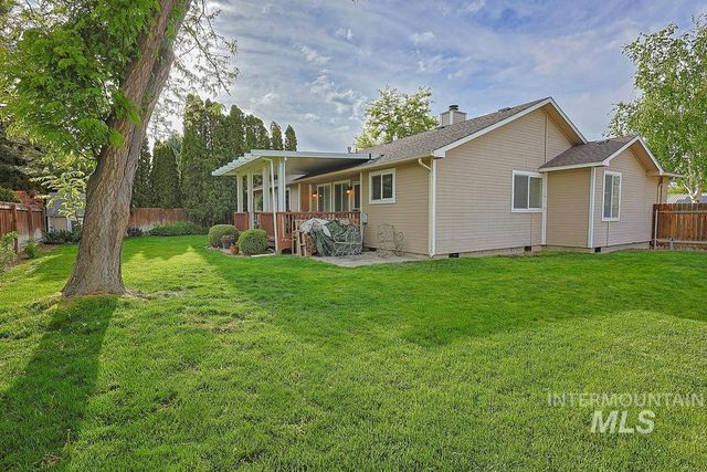 2628 Elizabeth Blvd, Twin Falls, ID 83301