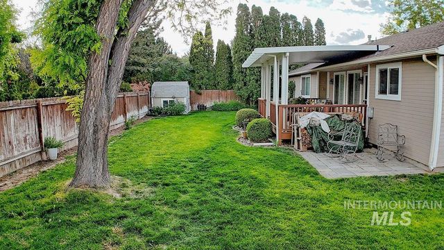 2628 Elizabeth Blvd, Twin Falls, ID 83301