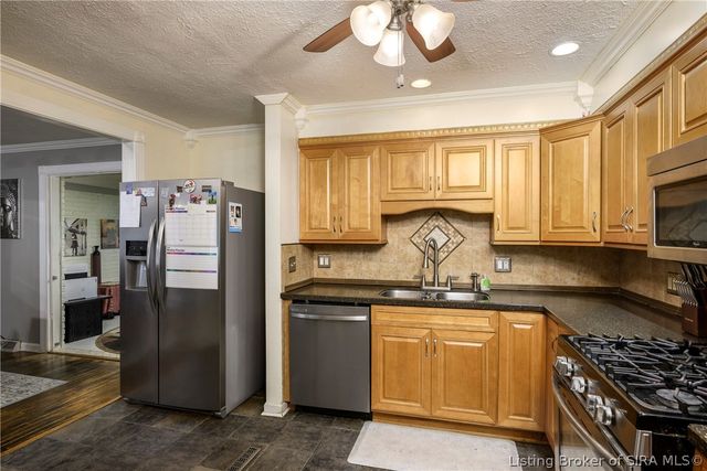 3312 Mellwood Drive, New Albany, IN 47150