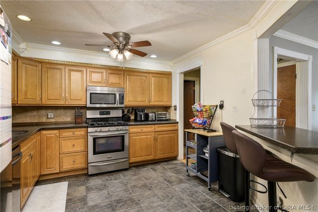 3312 Mellwood Drive, New Albany, IN 47150