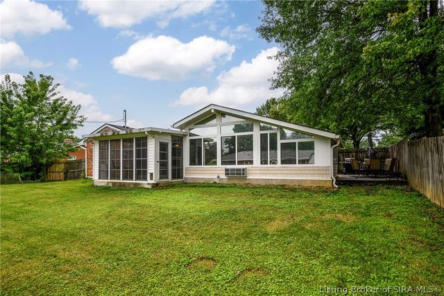 3312 Mellwood Drive, New Albany, IN 47150
