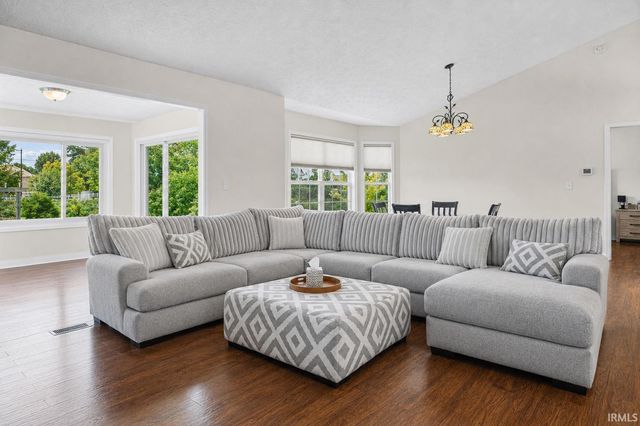 34 Kingfisher Circle, Lafayette, IN 47909
