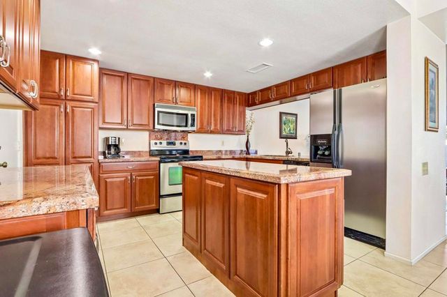 6110 Saint Andrews Plaza, Palm Springs, CA 92264