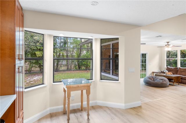 6226 5th Street Street, Vero Beach, FL 32968