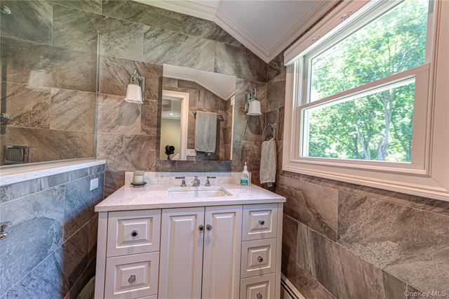 3 Hunter Court, Dix Hills, NY 11746
