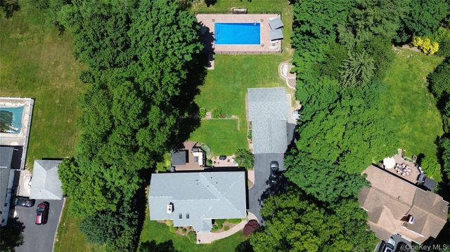 3 Hunter Court, Dix Hills, NY 11746