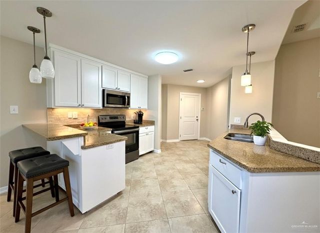 1311 Anahi Street, Alamo, TX 78516