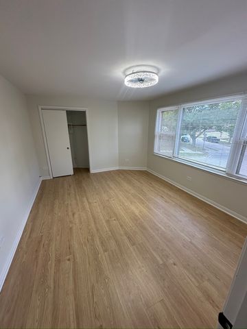 8164 W Forest Preserve Avenue 2N, Chicago, IL 60634