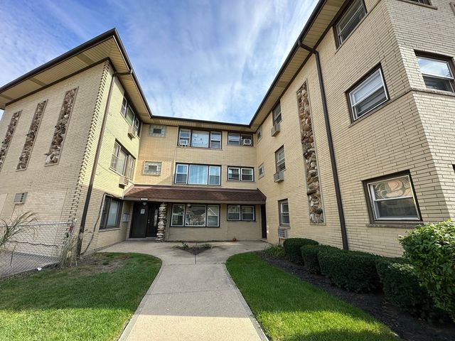 8164 W Forest Preserve Avenue 2N, Chicago, IL 60634