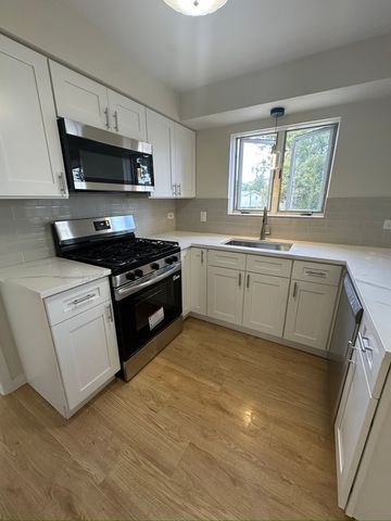 8164 W Forest Preserve Avenue 2N, Chicago, IL 60634