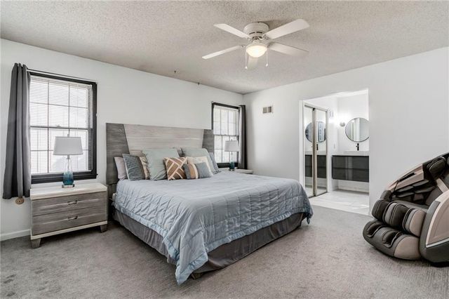 7415 W 74th Street, Overland Park, KS 66204
