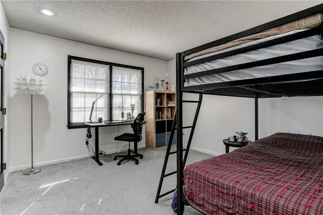 7415 W 74th Street, Overland Park, KS 66204
