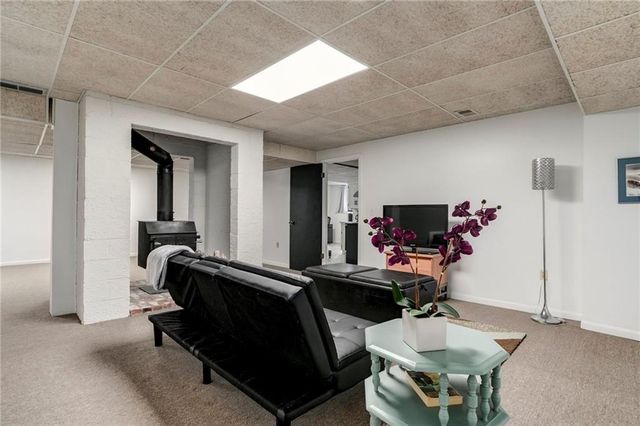 7415 W 74th Street, Overland Park, KS 66204