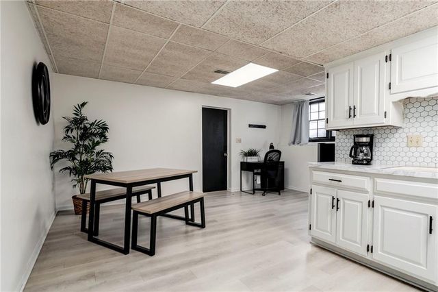 7415 W 74th Street, Overland Park, KS 66204