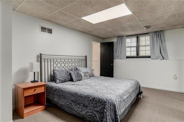 7415 W 74th Street, Overland Park, KS 66204