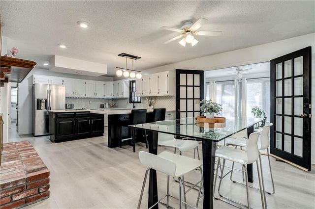 7415 W 74th Street, Overland Park, KS 66204