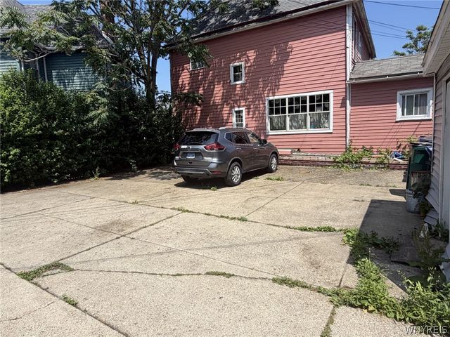 212 Richmond Ave Avenue, Buffalo, NY 14222