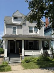 212 Richmond Ave Avenue, Buffalo, NY 14222
