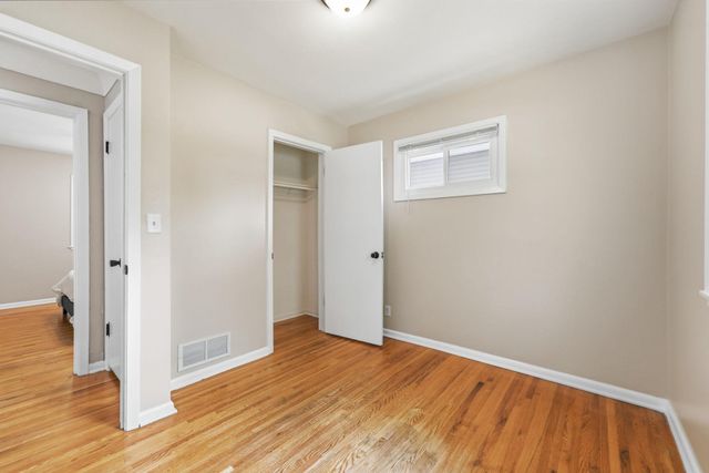 2481. 19th Avenue E, North Saint Paul, MN 55109
