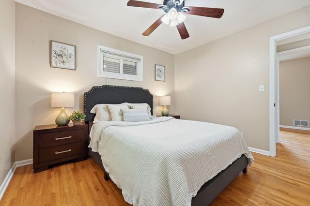 2481. 19th Avenue E, North Saint Paul, MN 55109