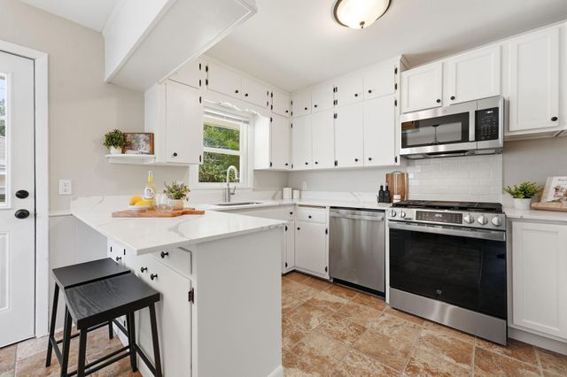 2481. 19th Avenue E, North Saint Paul, MN 55109