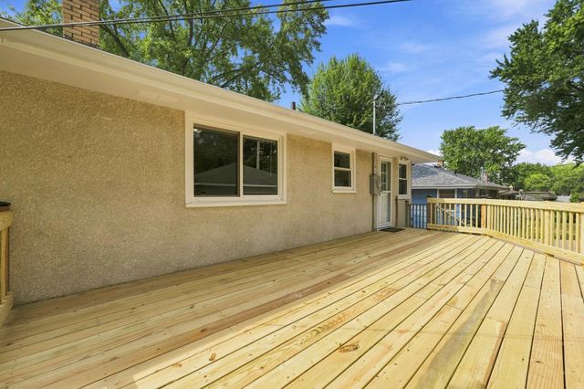 2481. 19th Avenue E, North Saint Paul, MN 55109