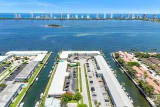 117 Lehane Terrace 211, North Palm Beach, FL 33408