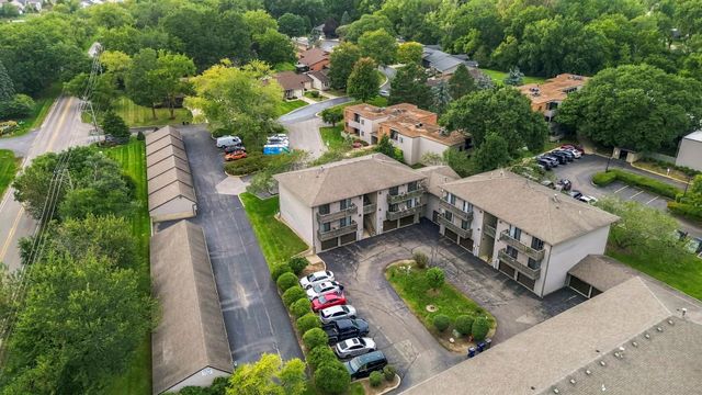1820 W Highland Avenue D, Elgin, IL 60123