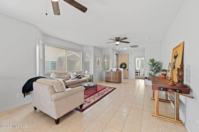 530 W Aspenwood Street, Green Valley, AZ 85614