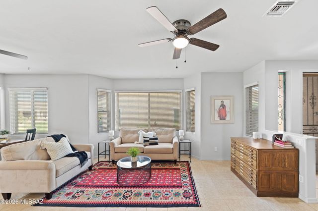 530 W Aspenwood Street, Green Valley, AZ 85614