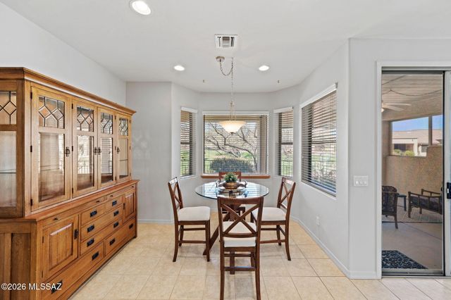 530 W Aspenwood Street, Green Valley, AZ 85614