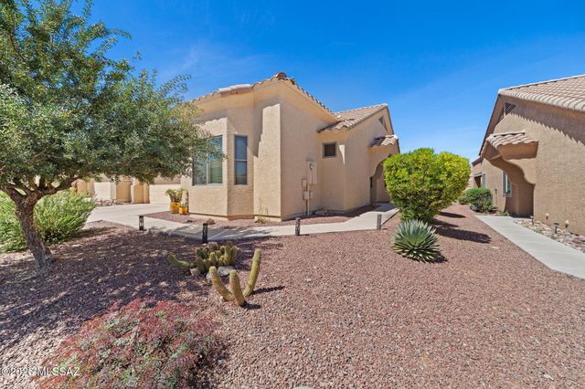 530 W Aspenwood Street, Green Valley, AZ 85614