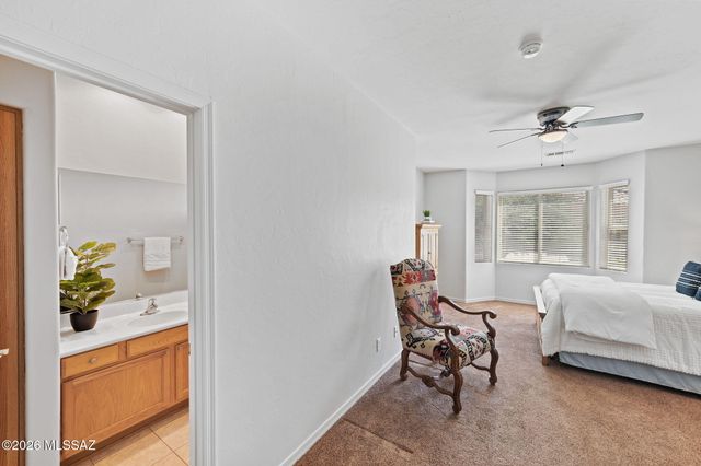 530 W Aspenwood Street, Green Valley, AZ 85614