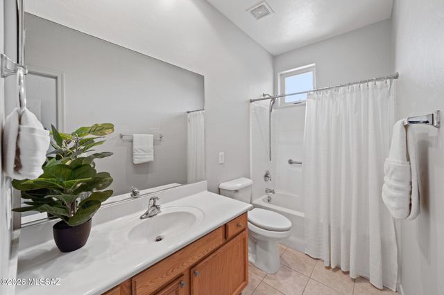 530 W Aspenwood Street, Green Valley, AZ 85614