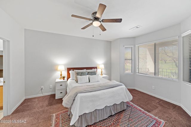 530 W Aspenwood Street, Green Valley, AZ 85614