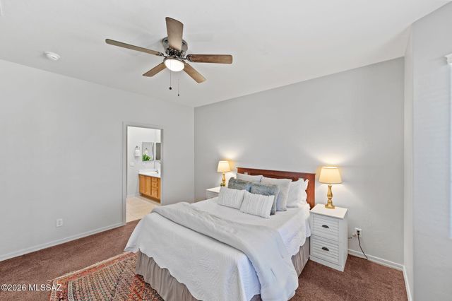 530 W Aspenwood Street, Green Valley, AZ 85614