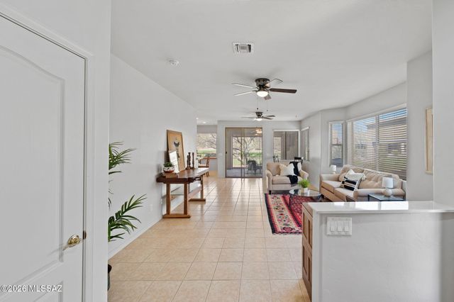 530 W Aspenwood Street, Green Valley, AZ 85614