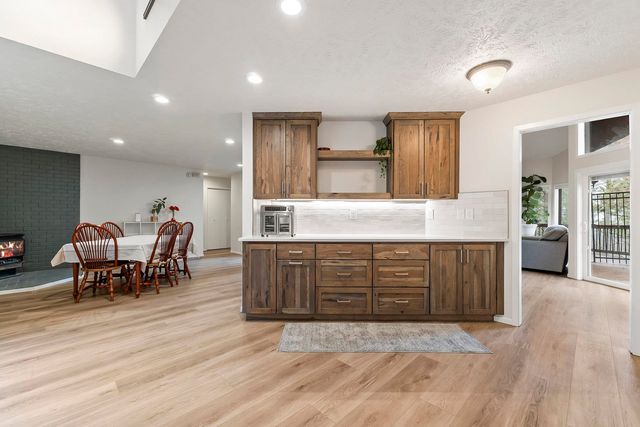 8107 E Elde Dr, Spokane, WA 99212