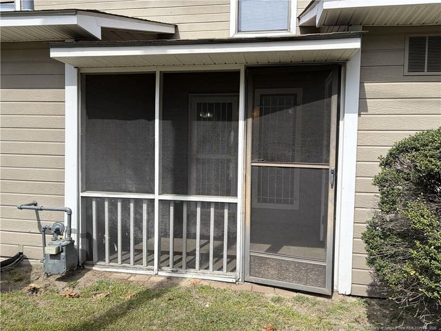 182 Aloha Drive Drive, Fayetteville, NC 28311