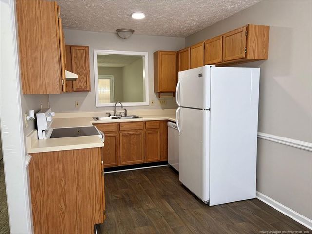 182 Aloha Drive Drive, Fayetteville, NC 28311