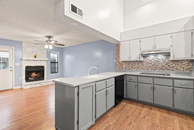 803 Holbrook Circle, Fort Walton Beach, FL 32547