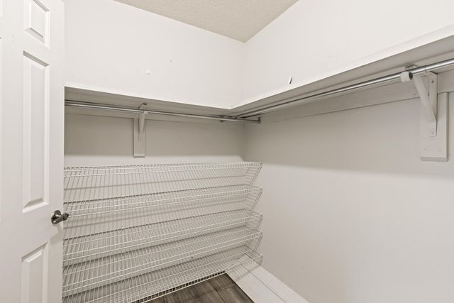 803 Holbrook Circle, Fort Walton Beach, FL 32547