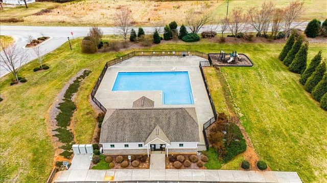 177 Ravensbourne Trail, Stokesdale, NC 27357