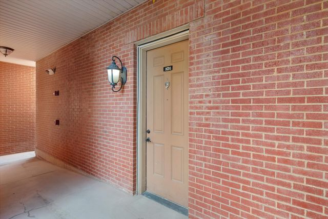 65 E Pontotoc Ave Apt 101, Memphis, TN 38103