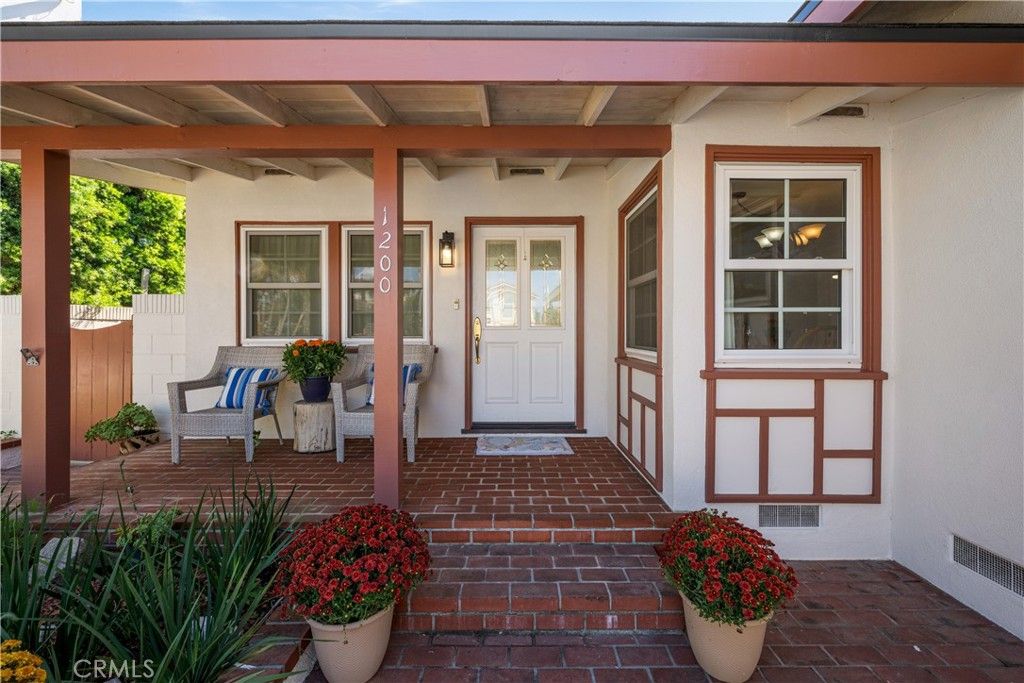 1200 Catalina Avenue, Seal Beach, CA 90740 — exterior
