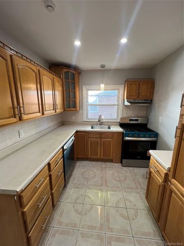 170-31 Grand Central Parkway 1st floor, Jamaica Hills, NY 11432