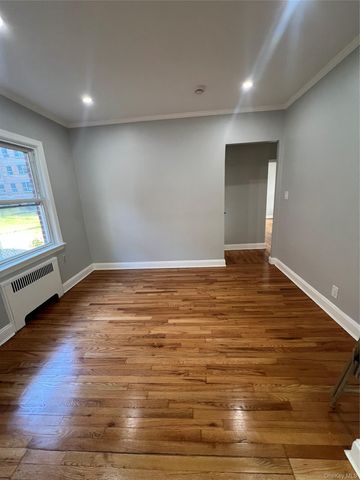 170-31 Grand Central Parkway 1st floor, Jamaica Hills, NY 11432