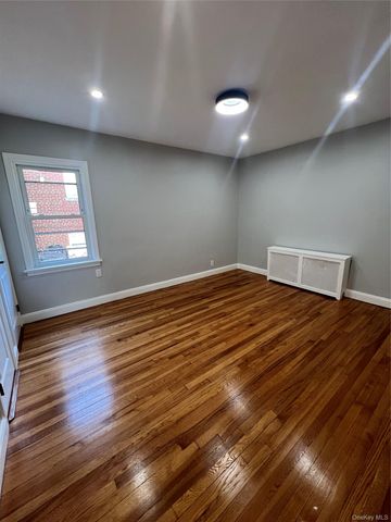 170-31 Grand Central Parkway 1st floor, Jamaica Hills, NY 11432